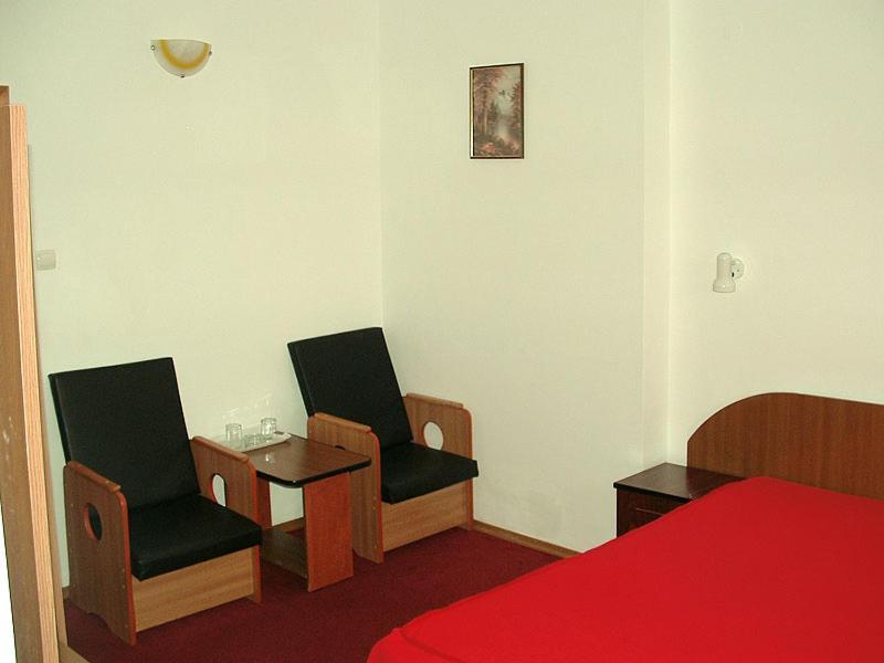 Hotel Uranus Bucharest Room photo